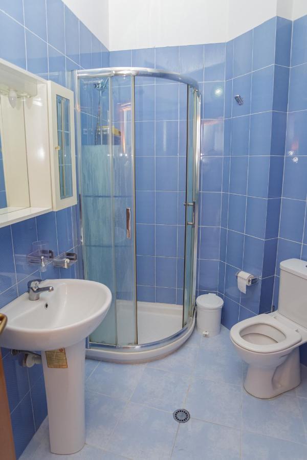 Gus Apartament Vlore Ngoại thất bức ảnh